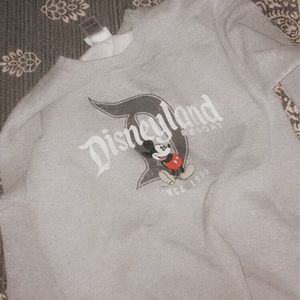 Disney pullover